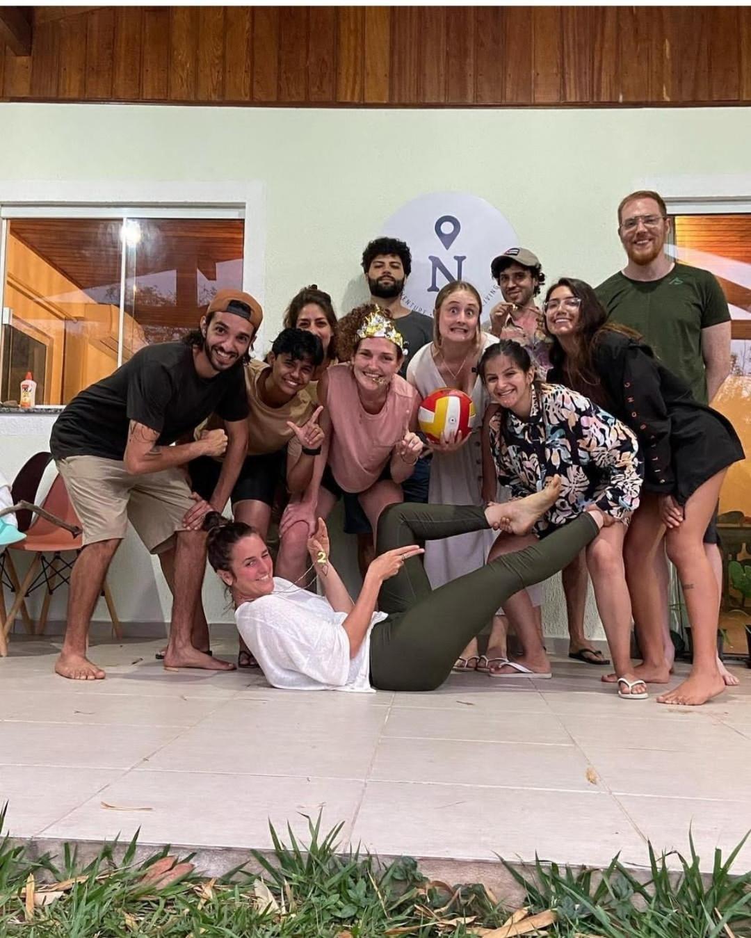 Nomades Riverside - Adventure & Coworking Hostal